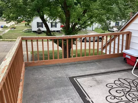 Exterior - 413 Hawthorne St E, Albert Lea, MN 56007 photo 5 of 10
