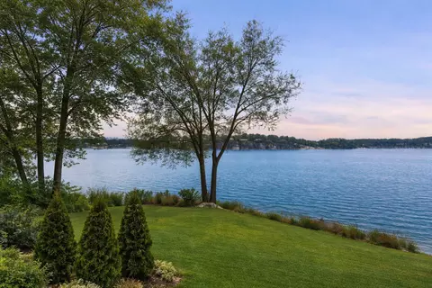 View/Area - 3396 Kings Point Rd, Excelsior, MN 55331 photo 2 of 14