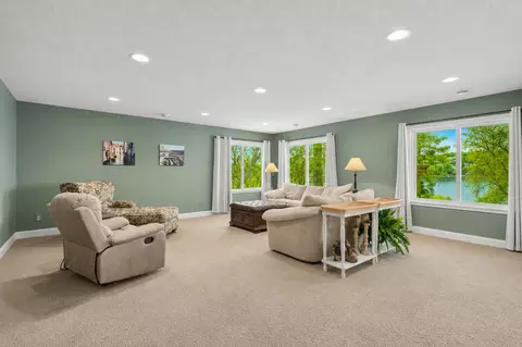 Living - 3396 Kings Point Rd, Excelsior, MN 55331 photo 2 of 4