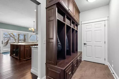 Entry Way - 3396 Kings Point Rd, Excelsior, MN 55331 photo 3 of 5