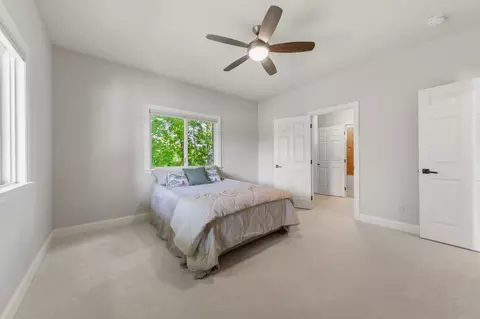 Bedroom - 3396 Kings Point Rd, Excelsior, MN 55331 photo 6 of 7