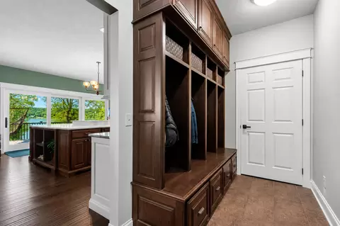 Entry Way - 3396 Kings Point Rd, Excelsior, MN 55331 photo 4 of 5
