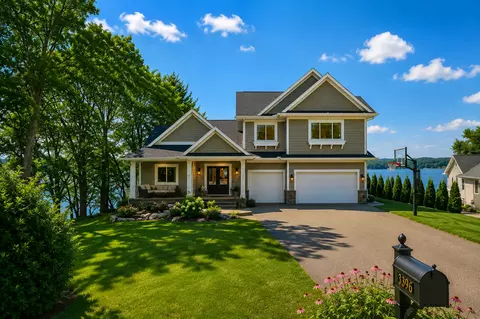 Exterior - 3396 Kings Point Rd, Excelsior, MN 55331 photo 4 of 15
