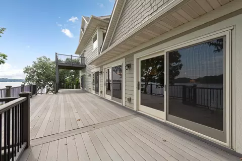 Exterior - 3396 Kings Point Rd, Excelsior, MN 55331 photo 13 of 15