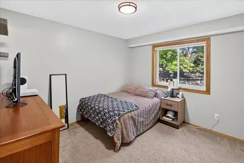 Bedroom - 5336 Oxbow Pl, Champlin, MN 55316 photo 5 of 5