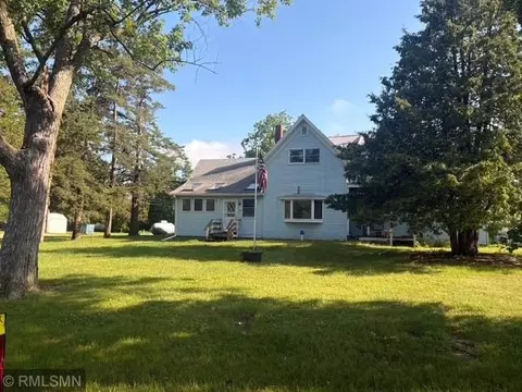 304 7th St, Pepin, WI 54759