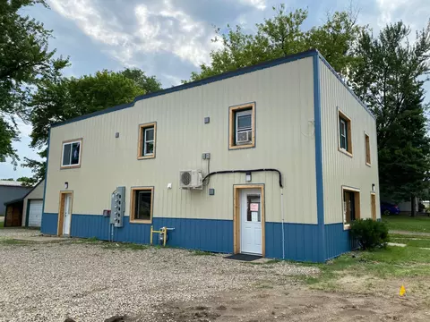 220 E 7th St, Albert Lea, MN 56007 photo 4