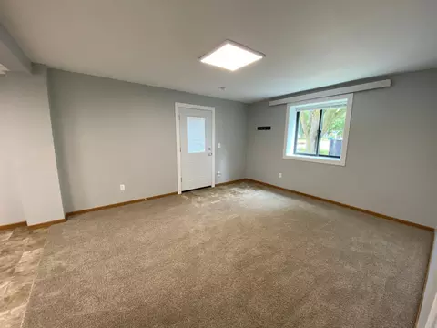 220 E 7th St, Albert Lea, MN 56007 photo 12