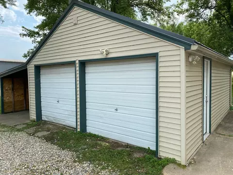 220 E 7th St, Albert Lea, MN 56007 photo 3