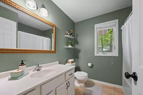Bath - 3067 Alexander Ln, Mound, MN 55364 photo 1 of 3