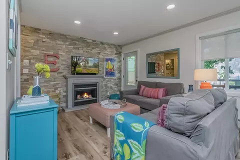 Living - 20441 493rd Ln, Mcgregor, MN 55760 photo 2 of 8