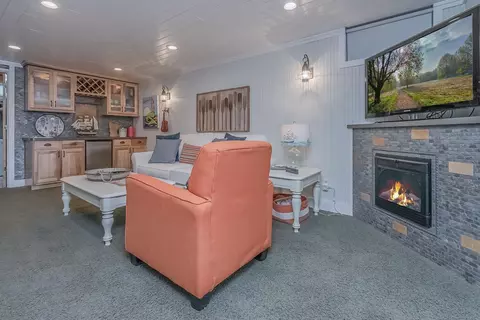 Living - 20441 493rd Ln, Mcgregor, MN 55760 photo 6 of 8