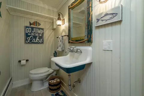 Bath - 20441 493rd Ln, Mcgregor, MN 55760 photo 2 of 2
