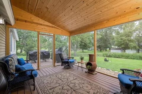 Exterior - 404 Paquin St E, Waterville, MN 56096 photo 4 of 16