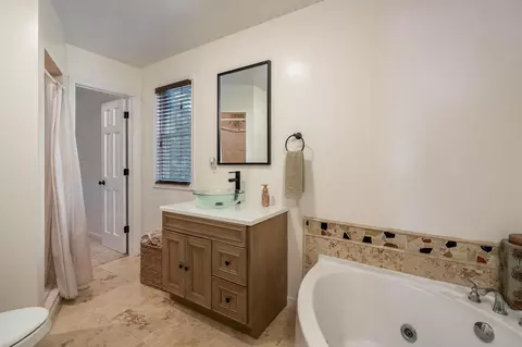 Bath - 404 Paquin St E, Waterville, MN 56096 photo 1 of 3