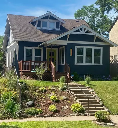 844 Wheelock Pkwy E, Saint Paul, MN 55106