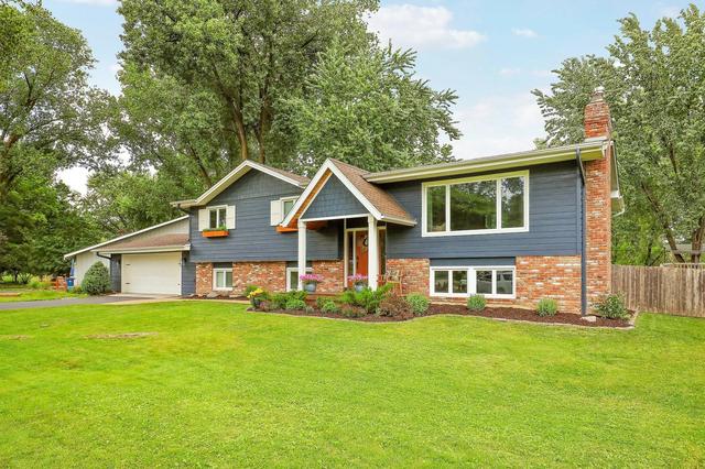 193 Ridgeview Dr, Wayzata, MN 55391