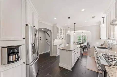 704 E Minnehaha Pkwy, Minneapolis, MN 55417