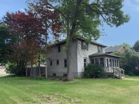 Exterior - 1920 7th Ave E, Hibbing, MN 55746 photo 2 of 2