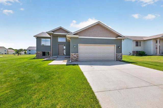 4024 Stone Point Dr NE, Rochester, MN 55906