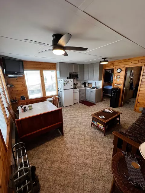 Kitchen - 1208 E Lake St, Osakis, MN 56360 photo 2 of 2