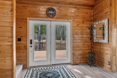 Entry Way - 7364 Willow St E, Webster, WI 54893 photo 6 of 10