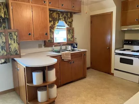 Kitchen - 12007 340th, Waseca, MN 56093 photo 2 of 2