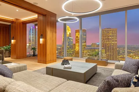 255 Hennepin Ave #3505, Minneapolis, MN 55401