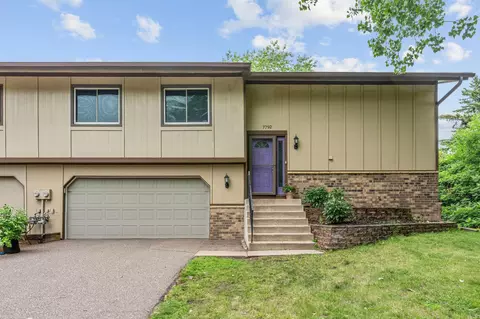 7792 Yucca Ln N, Maple Grove, MN 55311
