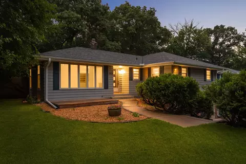 3929 Williston Rd, Minnetonka, MN 55345