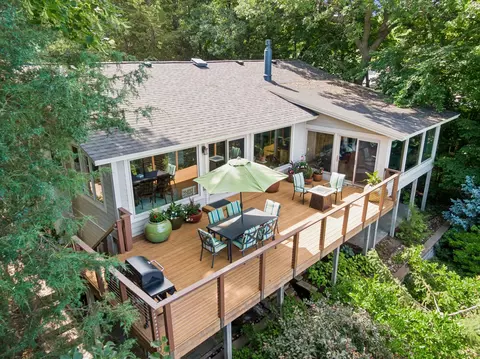 3890 Lone Cedar Ln, Chaska, MN 55318