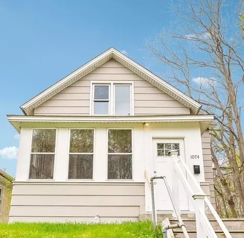 1074 Euclid St, Saint Paul, MN 55106