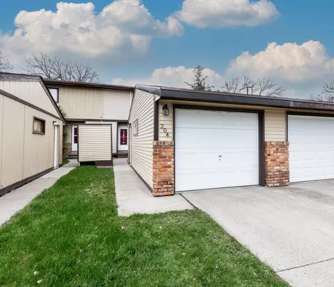 204 5th St NW, West Fargo, ND 58078
