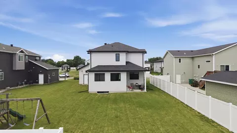Exterior - 504 6th St E, Horace, ND 58047 photo 11 of 11