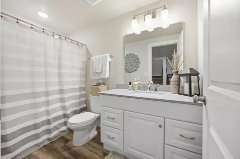 Bath - 504 6th St E, Horace, ND 58047 photo 5 of 5