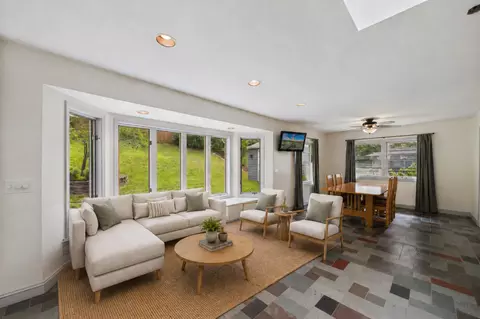 2640 Noble Ave N, Golden Valley, MN 55422