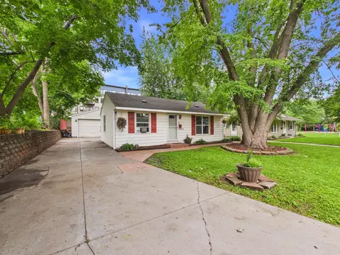 2940 Sumter Ave S, Saint Louis Park, MN 55426