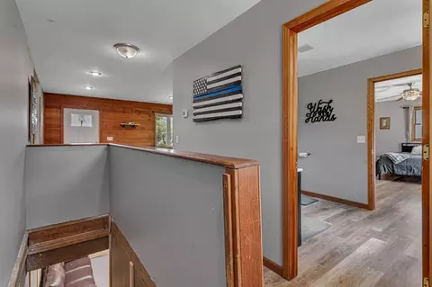 Entry Way - 613 Elm Ave, Olivia, MN 56277 photo 4 of 6