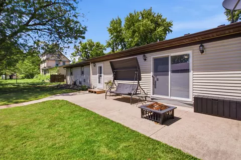 Exterior - 613 Elm Ave, Olivia, MN 56277 photo 8 of 9