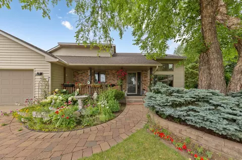 6 Greenhaven Bay Bay, Faribault, MN 55021