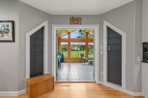Entry Way - 6 Greenhaven Bay Bay, Faribault, MN 55021 photo 2 of 4