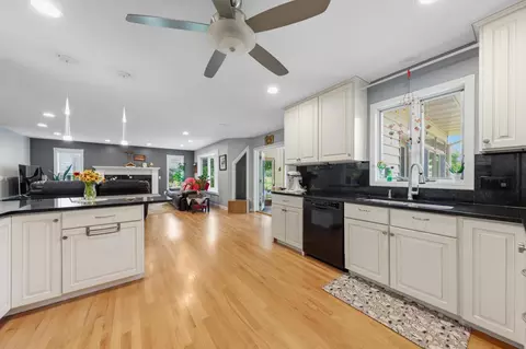 Kitchen - 6 Greenhaven Bay Bay, Faribault, MN 55021 photo 1 of 5