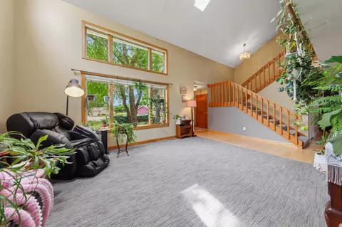 Living - 6 Greenhaven Bay Bay, Faribault, MN 55021 photo 1 of 3