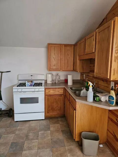 Kitchen - 412 14th St SE, Willmar, MN 56201 photo 3 of 3