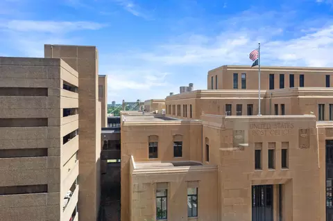 19 S 1st St #B802, Minneapolis, MN 55401