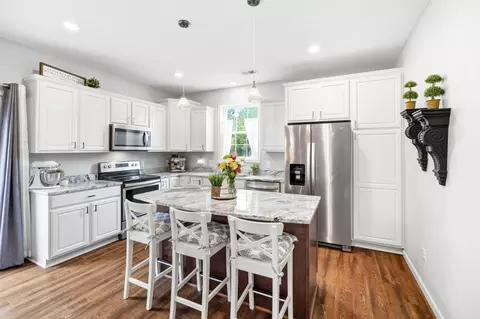 Kitchen - 451 Cedar Ave N, Maple Lake, MN 55358 photo 1 of 3