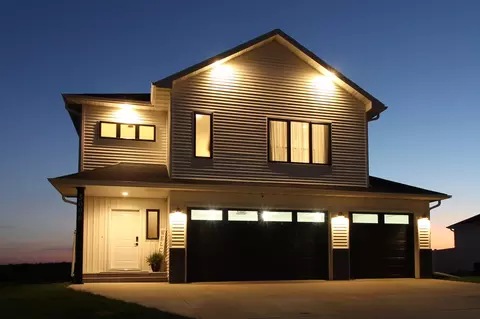 5006 11th St W, West Fargo, ND 58078
