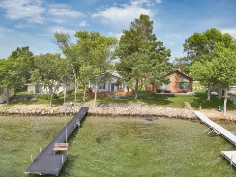 33846 N Pickerel Dr, Richville, MN 56576