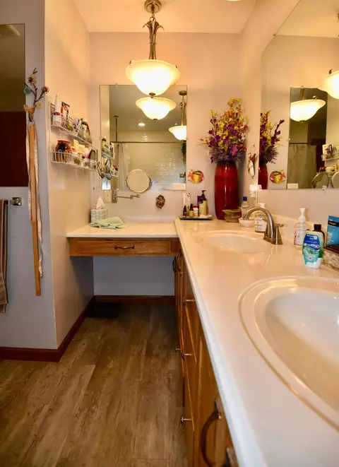 Bath - 13591 230th St, Milaca, MN 56353 photo 6 of 6