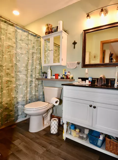 Bath - 13591 230th St, Milaca, MN 56353 photo 1 of 6